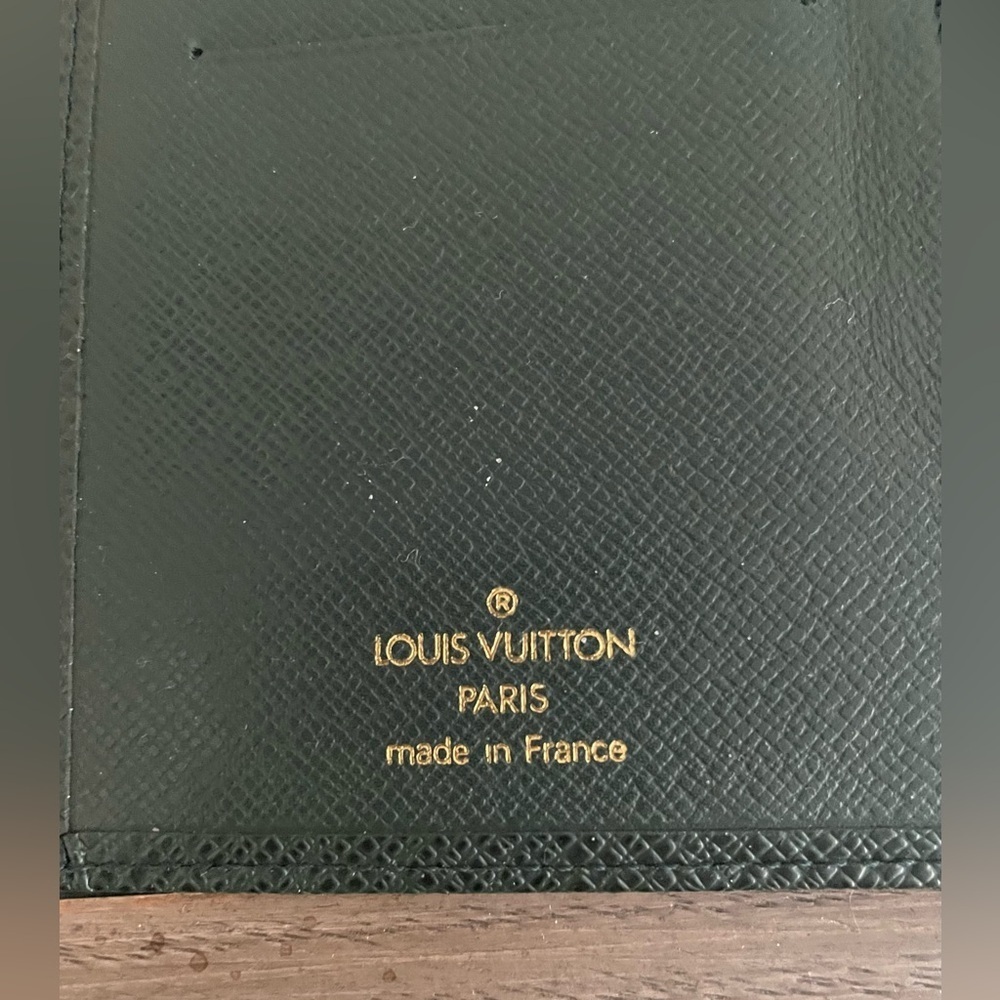 VGUC, Louis Vuitton LV, Taiga, Bi-Fold Slim Green Leather Wallet - Picture 4 of 16